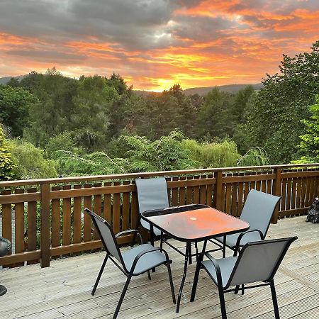 Beautiful 2 Bedroom Lodge With Stunning Views Blair Atholl Dış mekan fotoğraf