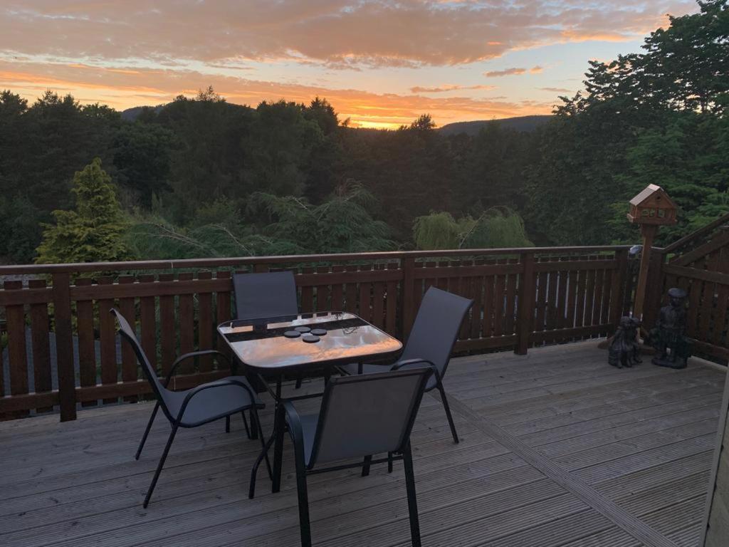 Beautiful 2 Bedroom Lodge With Stunning Views Blair Atholl Dış mekan fotoğraf